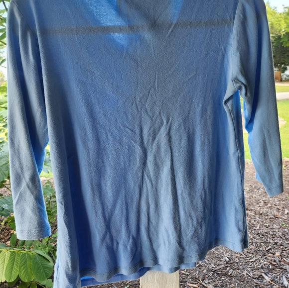 3 Nicole Miller "NICKI"  SIZE MED BLUE TINY BLUE EMBELLISHMENT AT V NECKLINE - Picture 5 of 5